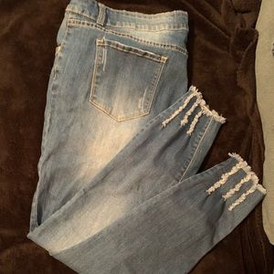 Ripped skinny jeans